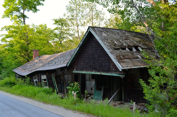 Adirondac abandoned building