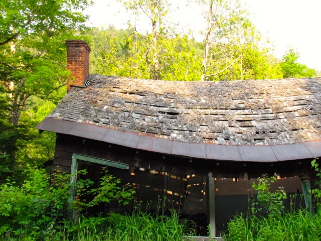 Adirondac abandoned building