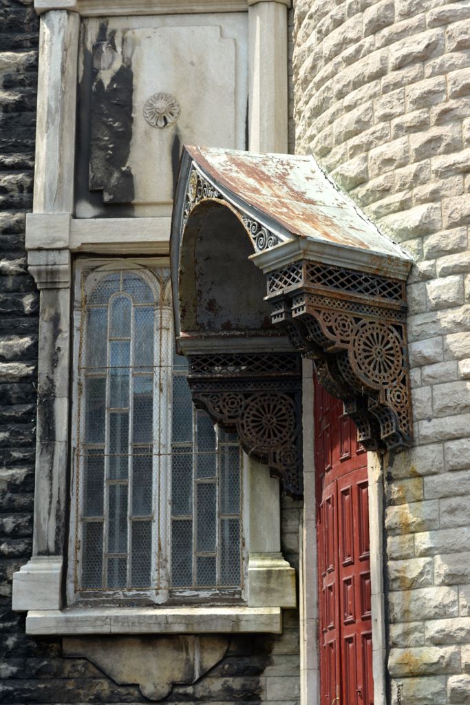 Entrance at L'Eglise Saint-Jean Baptiste