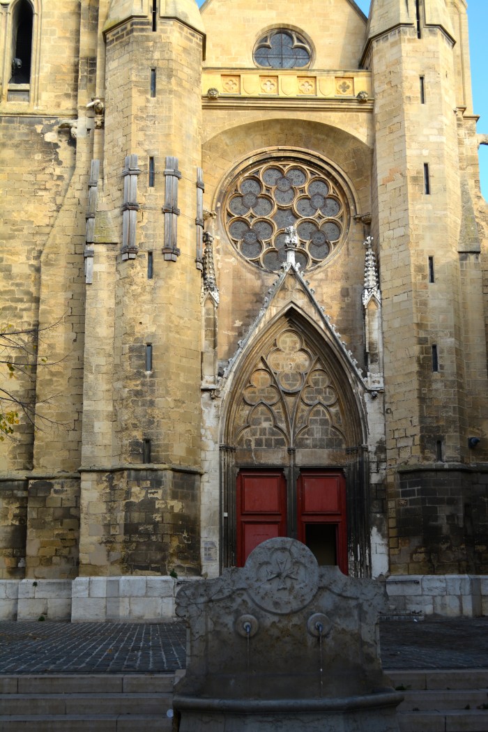 Church and fountain, Aix-en-Provence, France