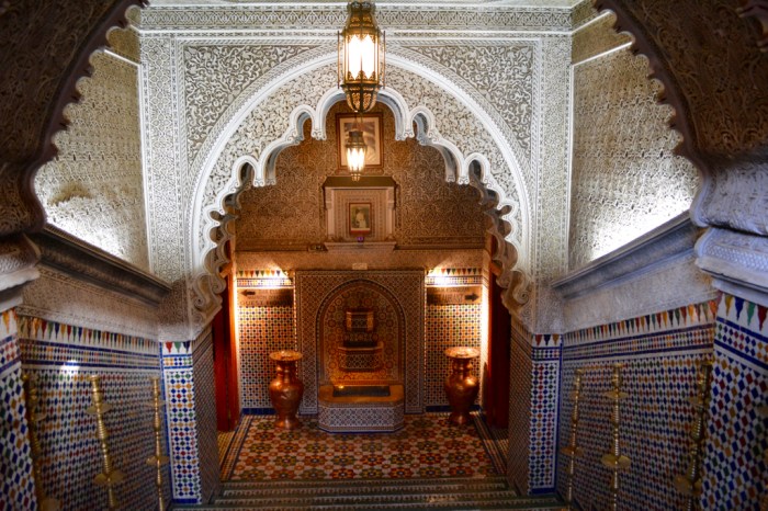 Entrance to the restaurant Dar Essalam, 170 Riad Zitoun Kedim
