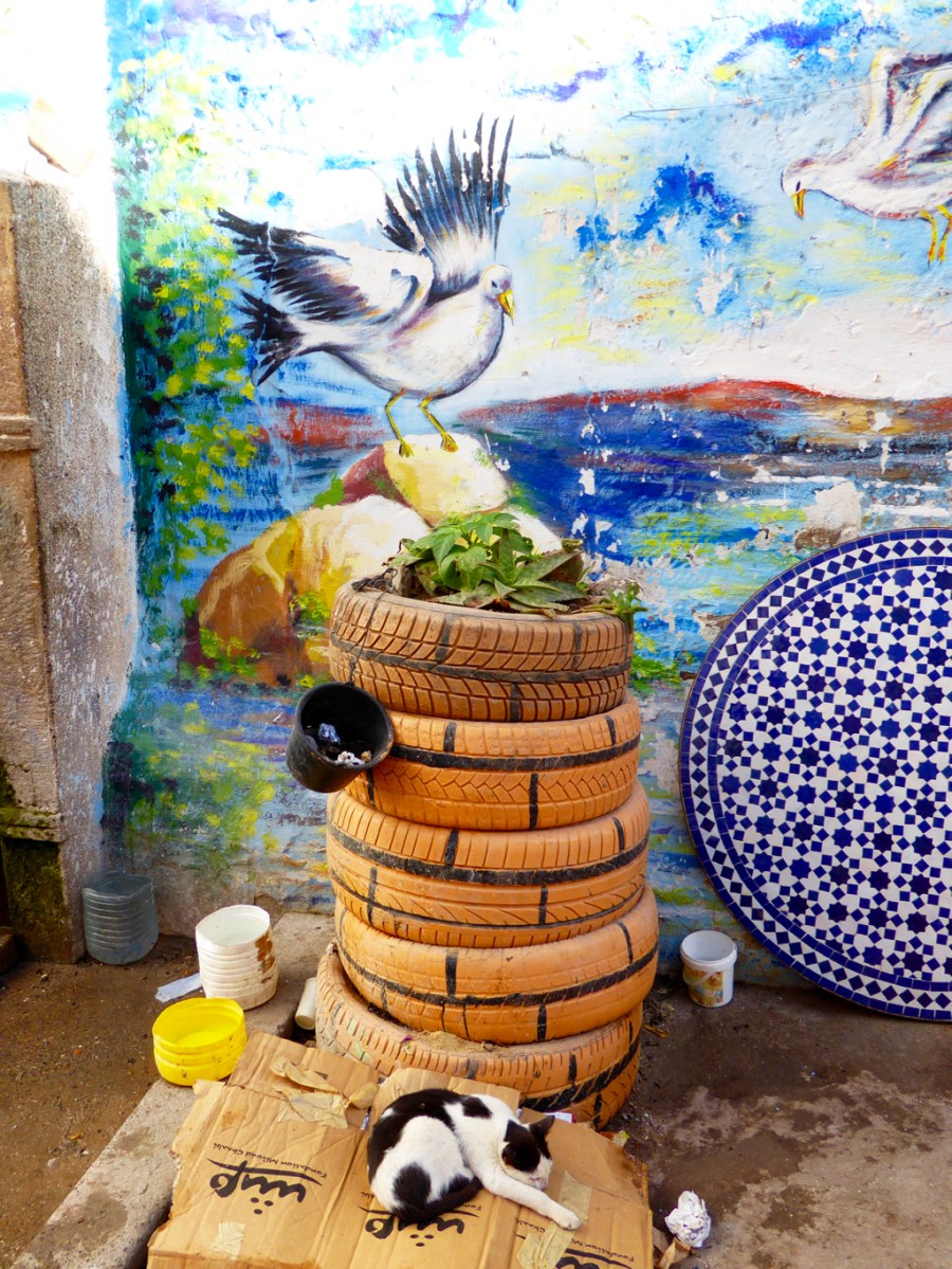 Mural and recycled tires in Essaouira